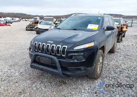 2017 Jeep Cherokee Latitude 4X4 from USA, damaged, VIN 1C4PJMCS1HW666759